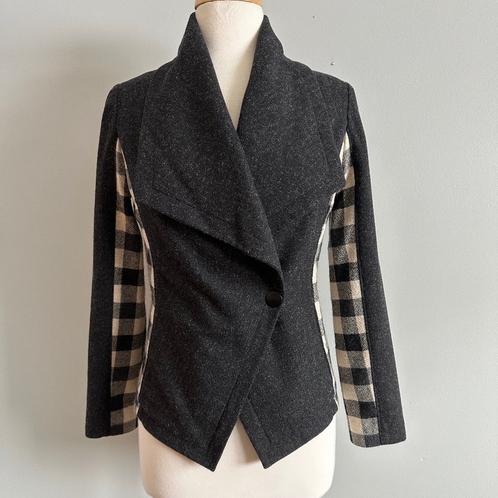 7115 by Szeki Gray Wool Blend Shawl Neck Snap Buttons Blazer Jacket Women'a Sz S